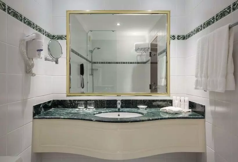 اتاق استاندارد, Radisson Blu Hotel, Yanbu