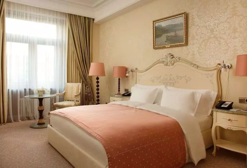 エクゼクティブルーム, Radisson Collection Hotel, Moscow