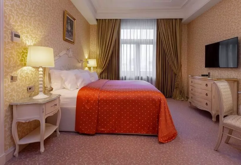 エクゼクティブルーム, Radisson Collection Hotel, Moscow