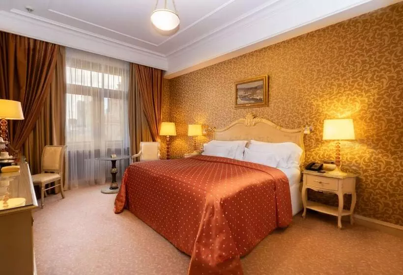 エクゼクティブルーム, Radisson Collection Hotel, Moscow
