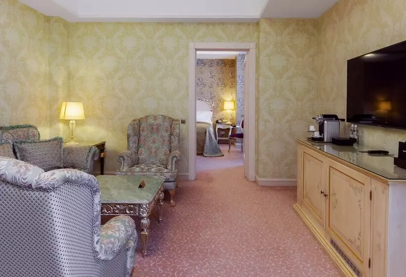 スイート, Radisson Collection Hotel, Moscow