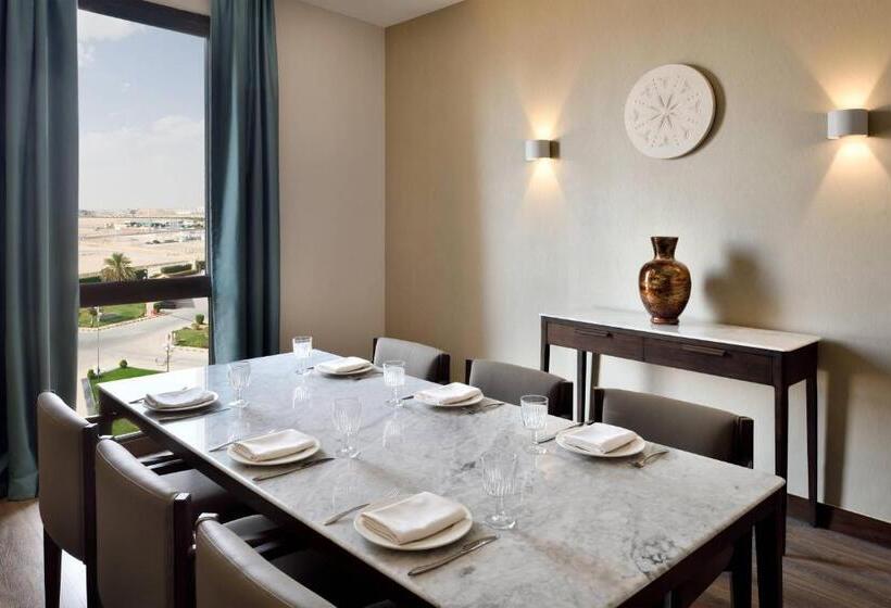Королевский Люкс, Riyadh Airport Marriott