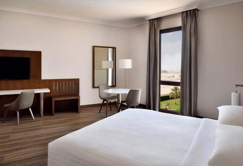 Полулюкс Interior, Riyadh Airport Marriott
