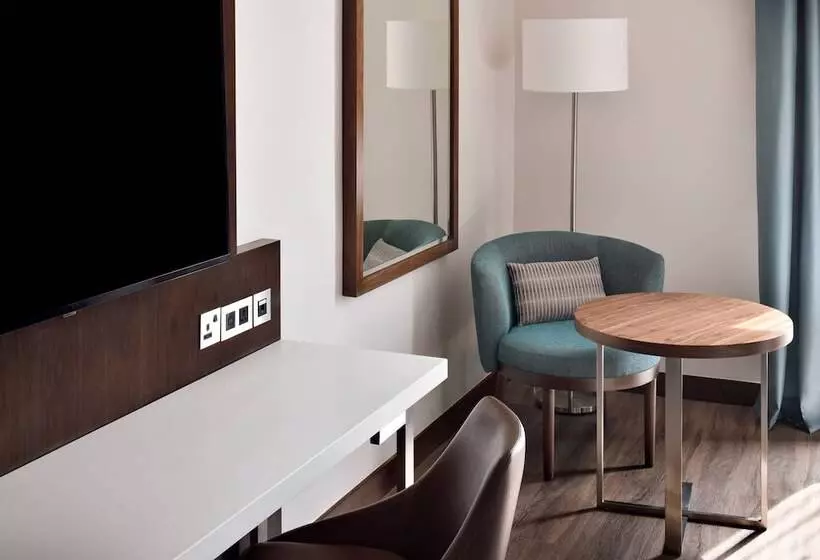 اتاق اجرایی, Riyadh Airport Marriott