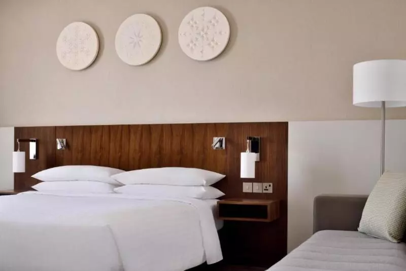 سوییت جونیور, Riyadh Airport Marriott