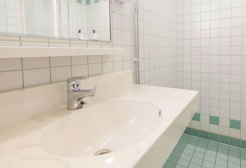 家庭间, Scandic Waskia