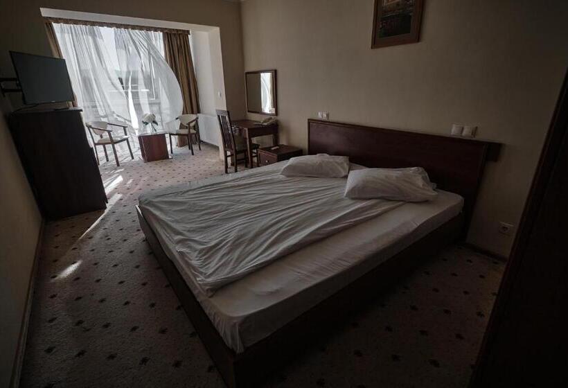 اتاق استاندارد, Uzhgorod