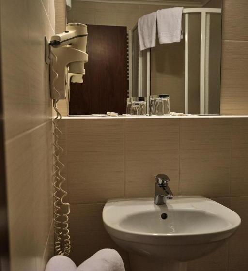 اتاق استاندارد با چشمانداز شهر, Uzhgorod