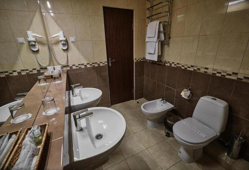 سوئیت با بالکن, Uzhgorod