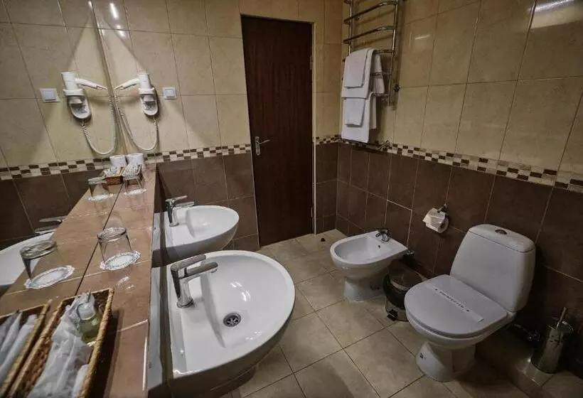 Suite cu balcon, Uzhgorod