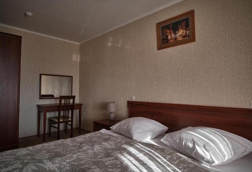 سوئیت با بالکن, Uzhgorod