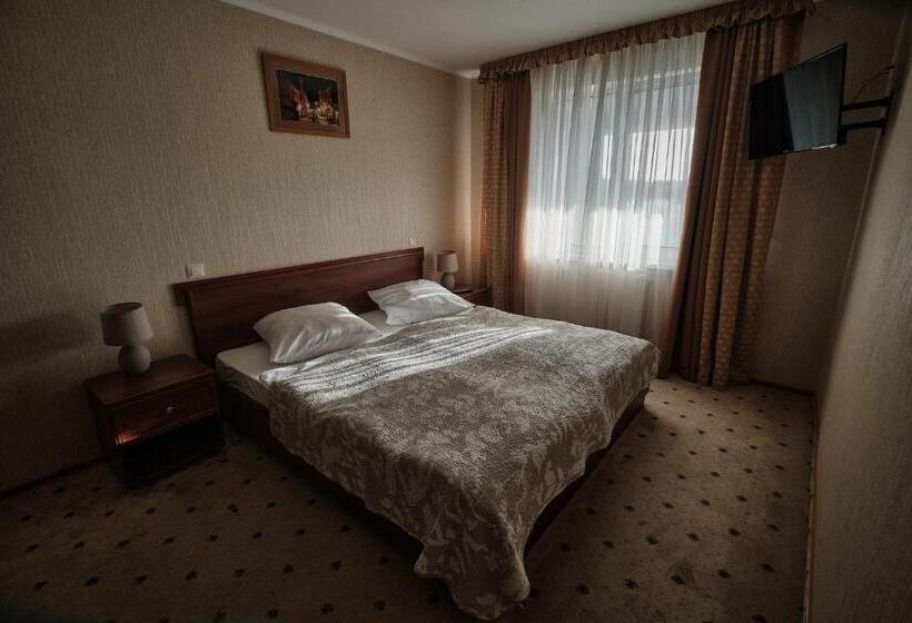 سوئیت با بالکن, Uzhgorod