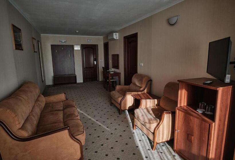 سوئیت با بالکن, Uzhgorod