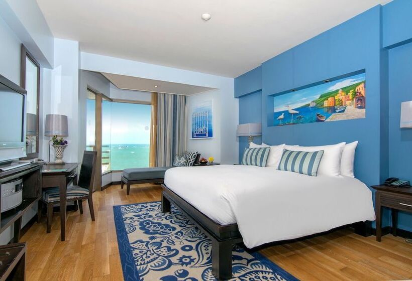 اتاق لوکس با چشمانداز دریا, The Bayview Hotel Pattaya