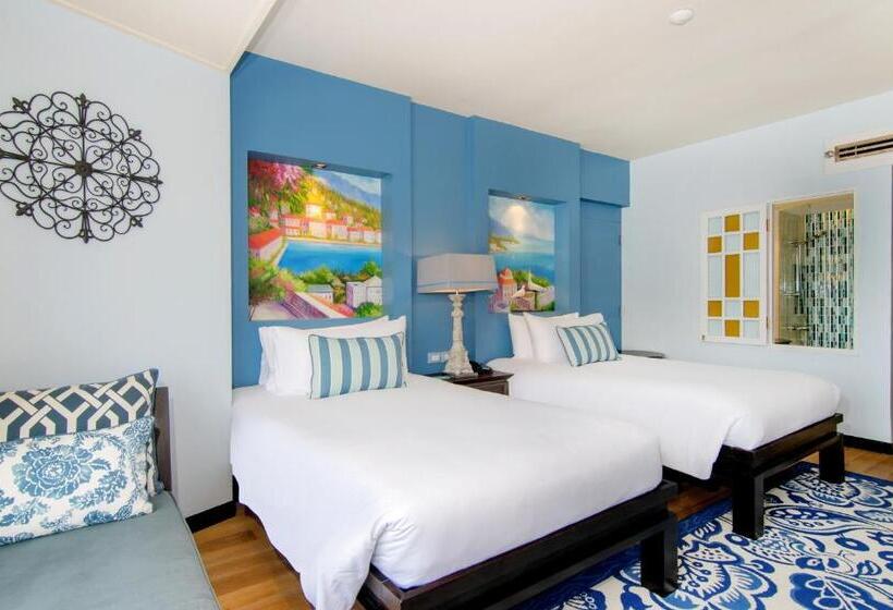 اتاق لوکس با چشمانداز دریا, The Bayview Hotel Pattaya