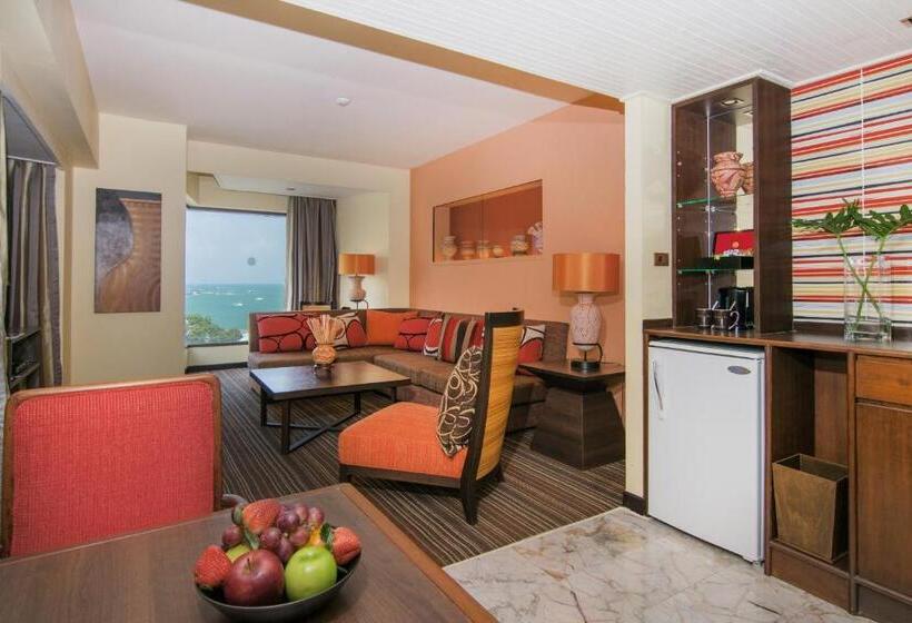 سوئیت تم دار, The Bayview Hotel Pattaya