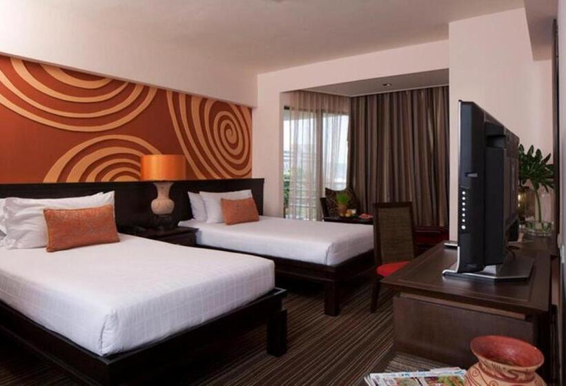 سوئیت تم دار, The Bayview Hotel Pattaya