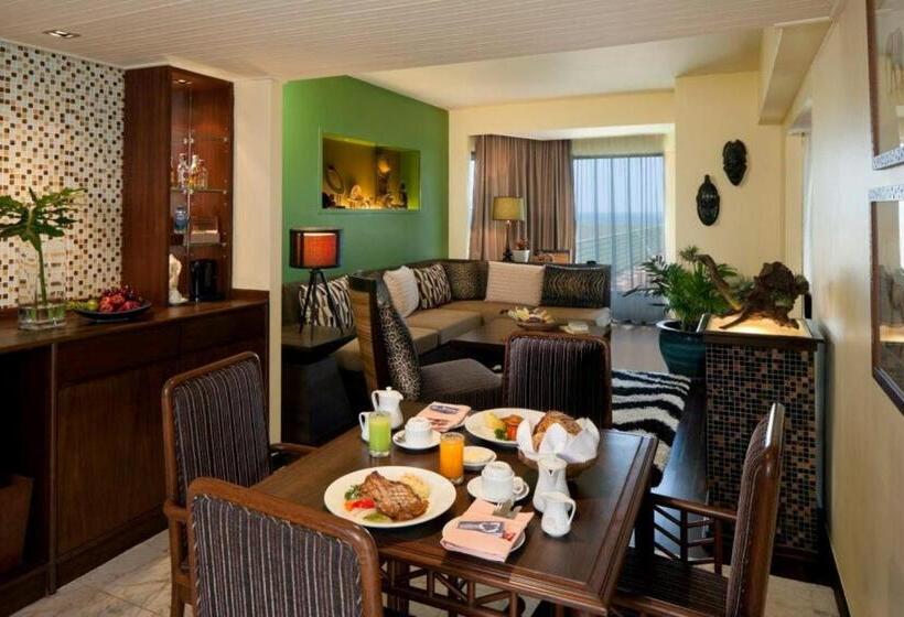 Люкс Тематический, The Bayview Hotel Pattaya