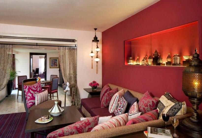 Люкс Тематический, The Bayview Hotel Pattaya
