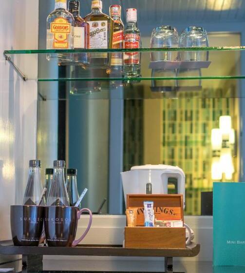 اتاق لوکس با چشمانداز باغ, The Bayview Hotel Pattaya