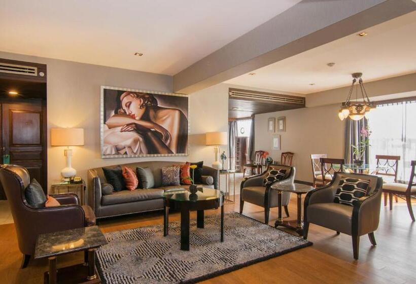 سوییت لوکس, The Bayview Hotel Pattaya