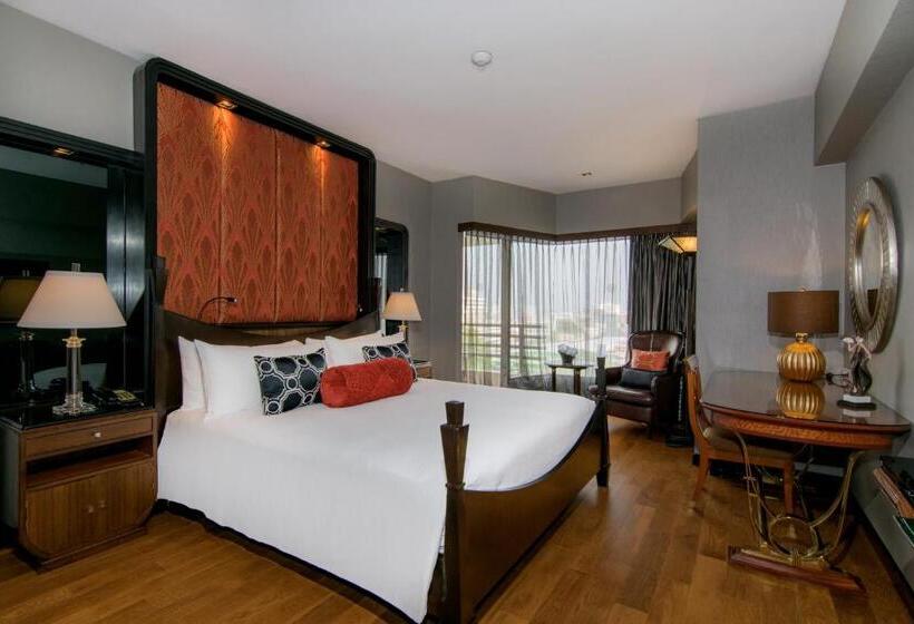 Люкс Повышенной Комфортности, The Bayview Hotel Pattaya