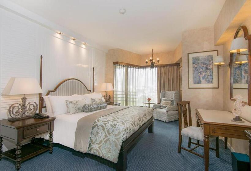 سوییت لوکس, The Bayview Hotel Pattaya