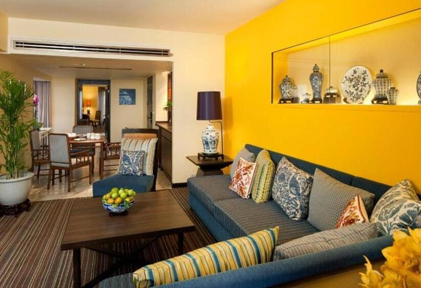 테마 스위트, The Bayview Hotel Pattaya