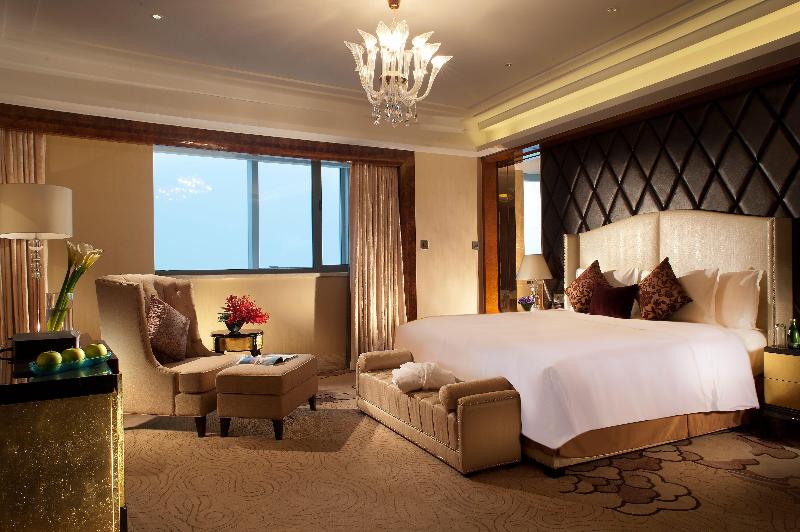 Номер Deluxe Вид на Море, The Bayview Hotel Pattaya