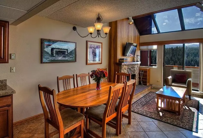 سوئیت 2 خوابه, Beaver Run Resort