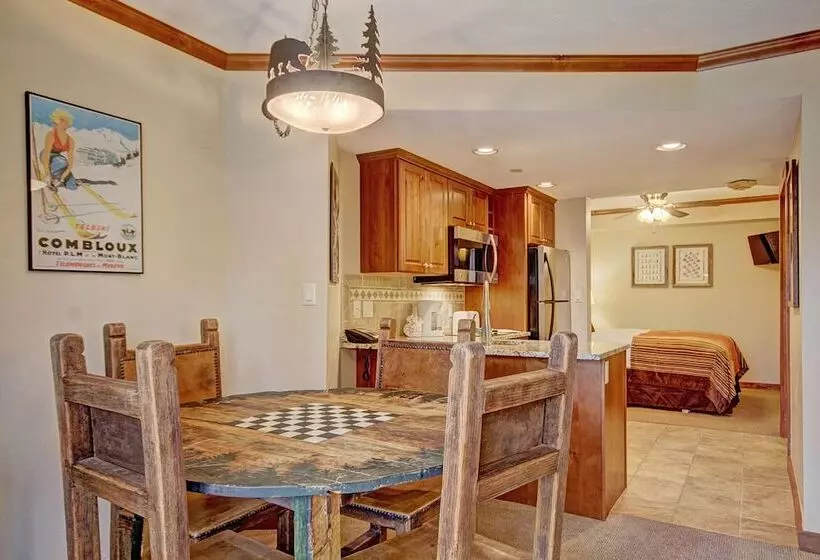 استودیوی استاندارد, Beaver Run Resort