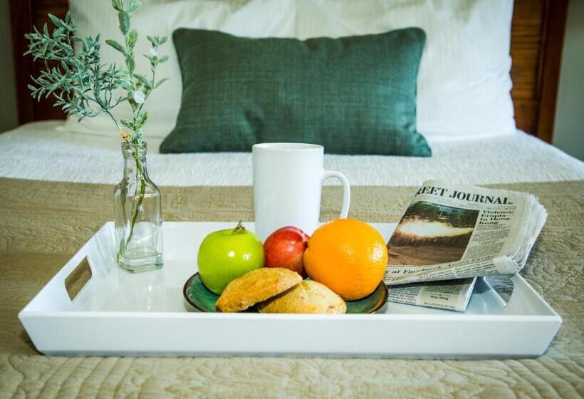 غرفة قياسية, Adelaide Inn