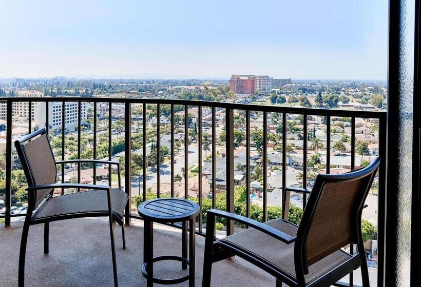 Номер Deluxe Кровать Кинг, Anaheim Marriott