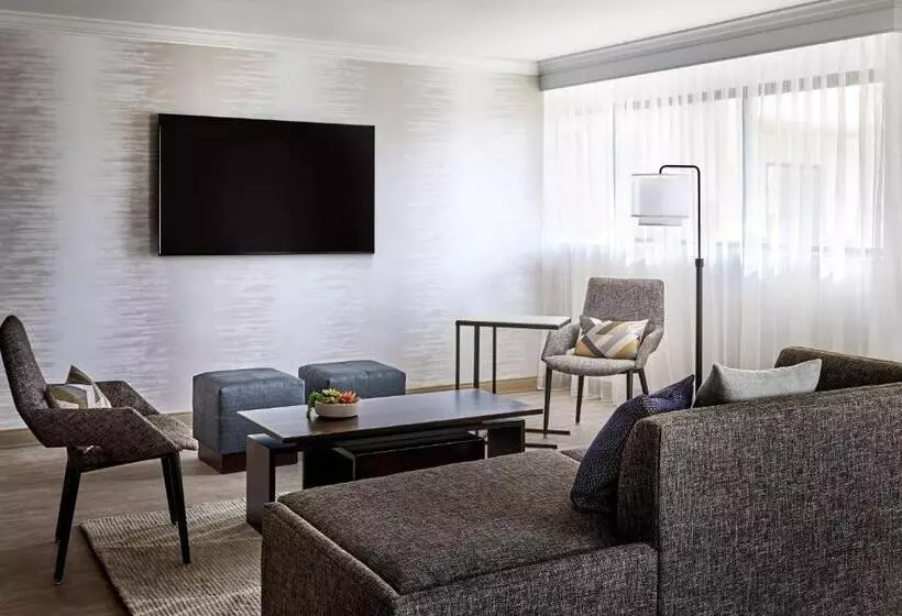 سوئیت با تخت بزرگ, Anaheim Marriott