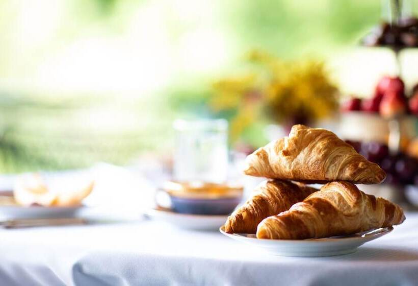 اتاق کلاسیک با تخت دوبل, Apple Tree Inn