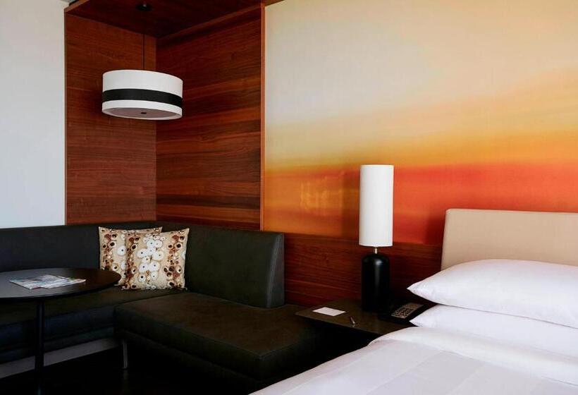 Стандартный Номер Кровать Кинг, Atlanta Marriott Marquis