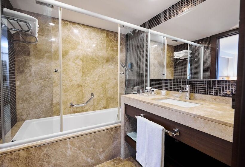 キングサイズベッドのデラックスルーム, Dedeman Istanbul