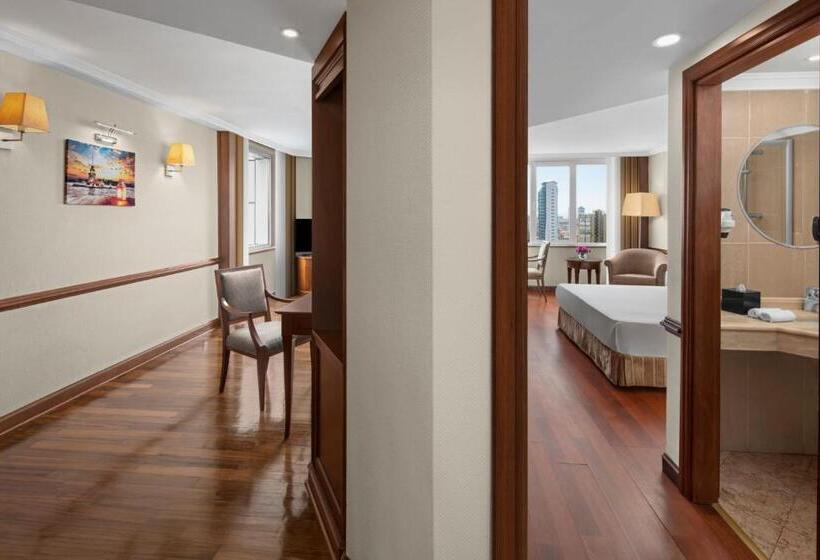 スイート（家族用）, Dedeman Istanbul