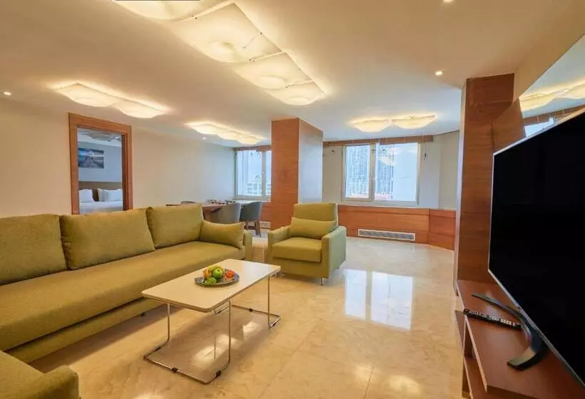 エクゼクティブスイート, Dedeman Istanbul
