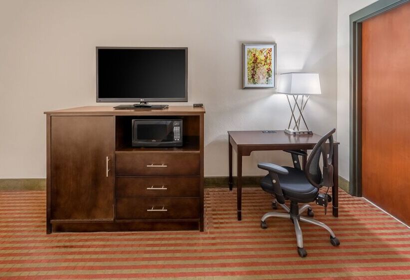 스탠다드 룸 더블 침대, Grand Williston Hotel And Conference Center