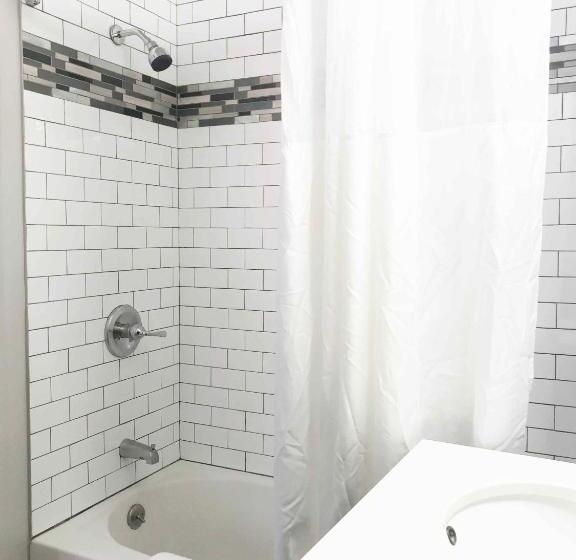 اتاق لوکس با تخت بزرگ, Heritage Hotel New York City
