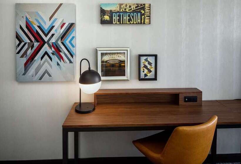Habitació Deluxe, Hilton Arlington