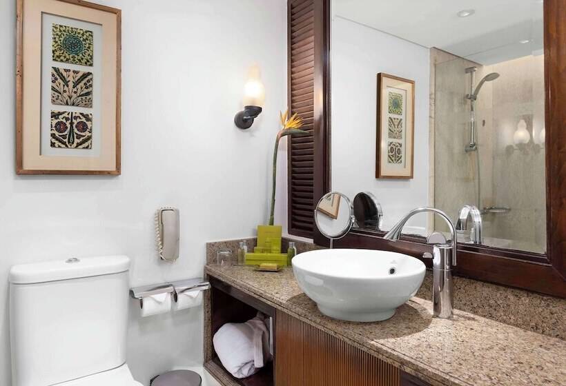 Номер Стандарт Двуспальная Кровать, Hilton Luxor Resort & Spa