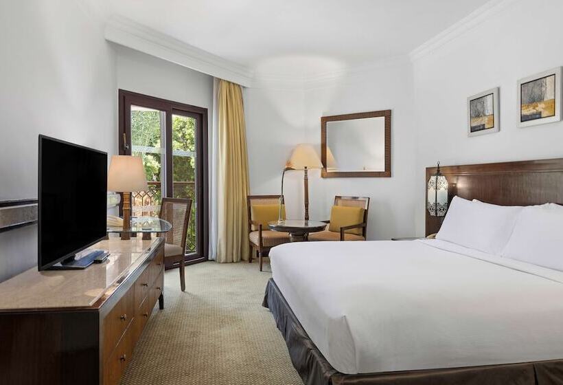 Семейный Номер, Hilton Luxor Resort & Spa