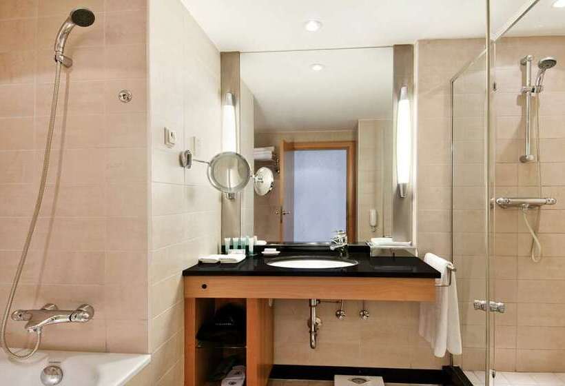 Номер Стандарт, Hilton Luxor Resort & Spa