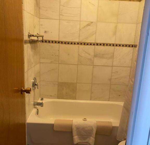 חדר סטנדרט, Big Chief Motel