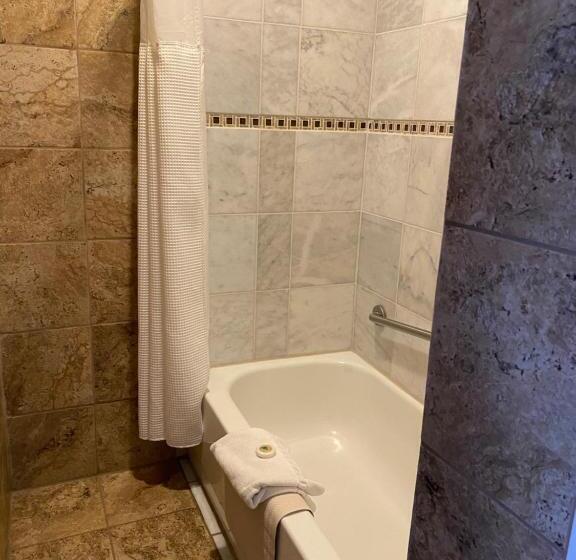 غرفة قياسية, Big Chief Motel