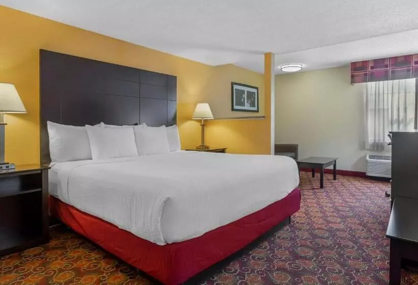 身障者適用キングサイズベッドルーム, Best Western Benton Inn