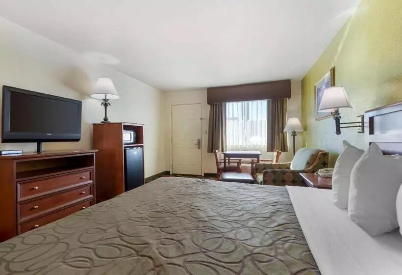 キングサイズベッドのスタンダードルーム, Best Western Caprock Inn