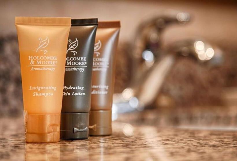 غرفة قياسية سرير كينج, Best Western Garden Inn